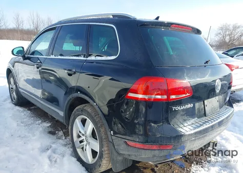 2012 Volkswagen Touareg Tdi Lux z USA, uszkodzony, nr VIN WVGEK9BP3CD009315